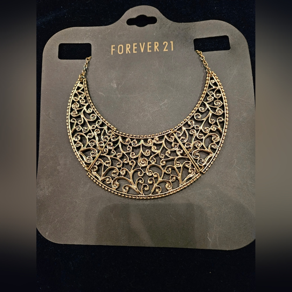 FOREVER 21 NECKLACE